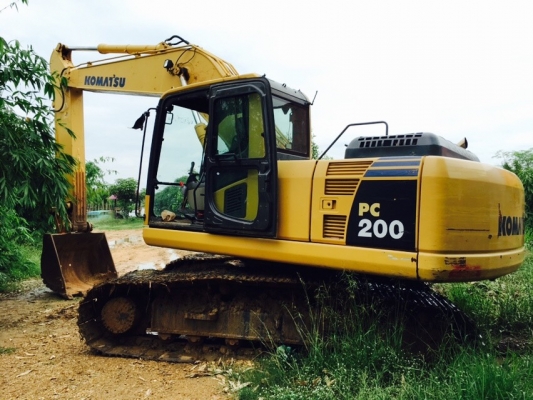 ขายรถแบคโฮ KOMATSU pc 200-8ไฟฟ้าครบ 5,066ชม.เล่มทะเบียนรถสวยพร้อมใช้ราคา 1,900,000 090-772-3710 090-772-3708 ขายรถแบคโฮ KOMATSU pc 200-8ไฟฟ้าครบ 5,066ชม.เล่มทะเบียนรถสวยพร้อมใช้ราคา 1,900,000 090-772-3710 090-772-3708