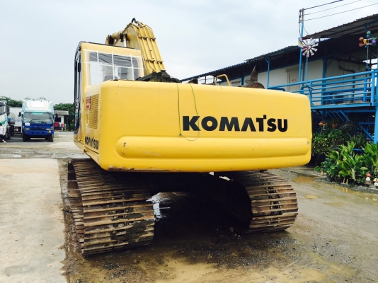 ขายรถแบคโฮ KOMATSU  pc 200-6ไฟฟ้าครบ เล่มทะเบียนรถสวยพร้อมใช้ราคา 950,000 090-772-3710 090-772-3708