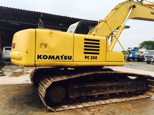 ขายรถแบคโฮ KOMATSU  pc 200-6ไฟฟ้าครบ เล่มทะเบียนรถสวยพร้อมใช้ราคา 950,000 090-772-3710 090-772-3708