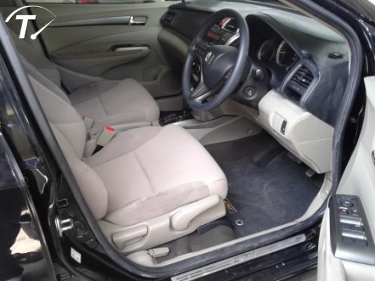 รถมาใหม่ HONDA CITY 1.5 V i-VTEC (ABS) โฉมCITY ปี2014 (เกียร์ออโต้ ดำ)