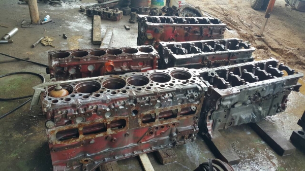 เสื้อสูบ-ข้อเหวี่ยง