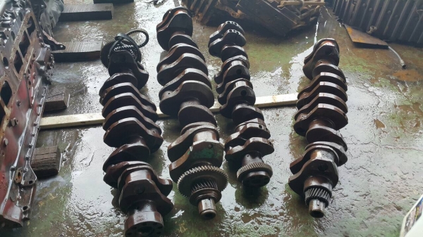 เสื้อสูบ-ข้อเหวี่ยง