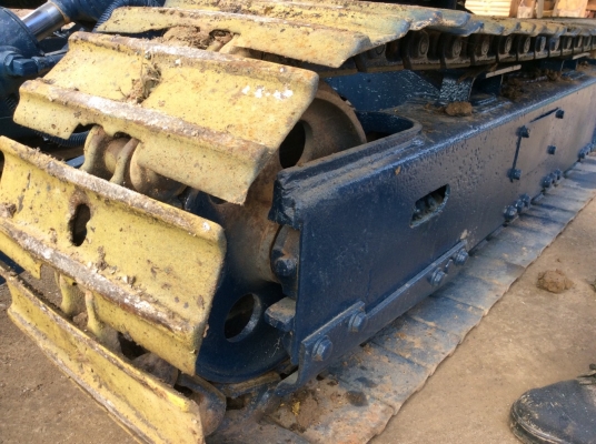 ขายรถแบคโฮ KOMATSU pc 20-5 รถสวยพร้อมใช้ราคาถูก 190,000 090-772-3710 090-772-3708 ขายรถแบคโฮ KOMATSU pc 20-5 รถสวยพร้อมใช้ราคาถูก 190,000 090-772-3710 090-772-3708