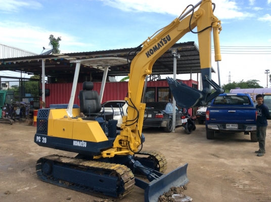 ขายรถแบคโฮ KOMATSU pc 20-5 รถสวยพร้อมใช้ราคาถูก 190,000 090-772-3710 090-772-3708 ขายรถแบคโฮ KOMATSU pc 20-5 รถสวยพร้อมใช้ราคาถูก 190,000 090-772-3710 090-772-3708