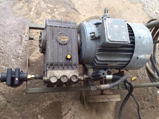 ขายปั๊มน้ำอัดฉีด แรงดันสูง 200 บาร์ ยี่ห้ออินเตอร์ปั๊ม ของประเทศอิตาลี่