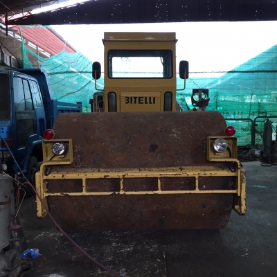 รถบดสั่นสะเทือร2เพลาไบตะลี่..BITELLI..ของอิตาลี่ เอกสารอินวอยล์ แอร์มี..รถสวยพร้อมใช้...