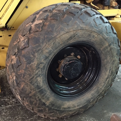 รถบดสั่นสะเทือร2เพลาไบตะลี่..BITELLI..ของอิตาลี่ เอกสารอินวอยล์ แอร์มี..รถสวยพร้อมใช้...