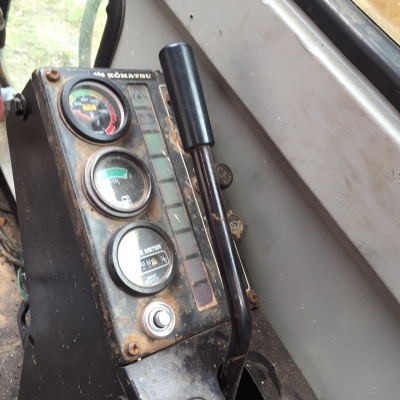 รถขุดPC60-5 เอกสารอินวอยล์ รถเช็คนอกใช้ในไทยเกือบปี สภาพสวย เดิมๆ