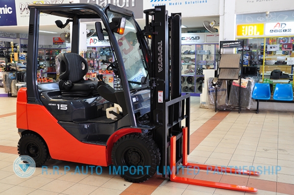 ขายรถโฟล์คลิฟท์มือสอง TOYOTA รุ่น 8FDL15 ราคา xxx,xxx บาท นำเข้าจากประเทศญี่ปุ่น 100\% ไม่เคยใช้งานในไทย