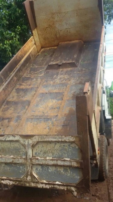 ขายรถ6ล้อ ดั้มเดก้า 195แรง แคชซีFTR สภาพพร้อมใช้งาน เอกสารพร้อมโอน สนใจโทร 090-8588220คุณนะ 093-3258446คุณบิว หรือเข้าดูสินค้าอื่นๆได้ที่ www.truck.in.th/498 หรือเพจFacebook ณรงค์ ซื้อขายรถมือสอง (เว็บไซต์ส่วนตัว) หรือFacebook ตลาดรถมือสอง คุณนะ