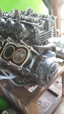 ขายเครื่อง fzr400 ทำอะไหล่  0964012253