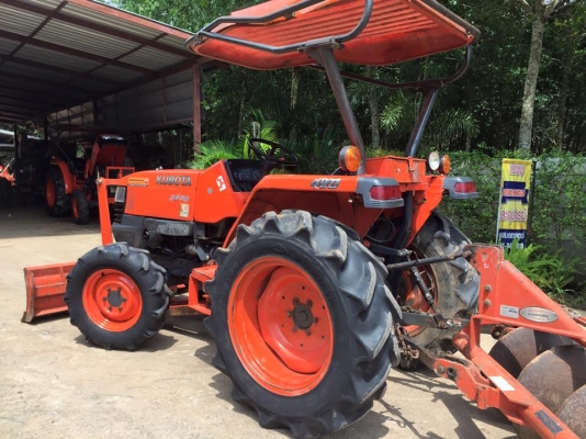 ขายรถไถKubota L3408 (4WD) พร้อมใบมีดหน้าและผานพรวนช้าง รถไร่ สีเดิมพร้อมใช้งาน