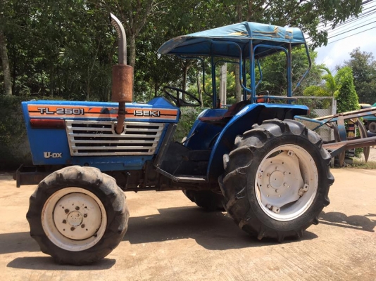 ขายรถไถ ISEKI TL2501 (4WD) พร้อมผานพรวน รถ2เพลา พวงมาลัยพาวเวอร์พร้อมใช้งาน ขายรถไถ ISEKI TL2501 (4WD) พร้อมผานพรวน รถ2เพลา พวงมาลัยพาวเวอร์พร้อมใช้งาน