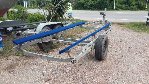 ขาย เทรลเลอร์ลากเรือ 24 ฟุต 1 เพลา ราคา 5 หมื่น ขาย เทรลเลอร์ลากเรือ 24 ฟุต 1 เพลา ราคา 5 หมื่น