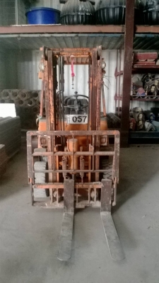 รถยกโฟร์คลิฟท์ยี่ห้อ TOYOTA 4FD-15 เครื่องยนต์ ดีเซล รถยกโฟร์คลิฟท์ยี่ห้อ TOYOTA 4FD-15 เครื่องยนต์ ดีเซล