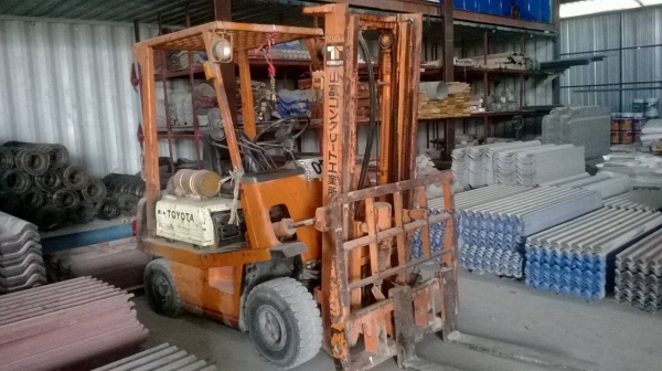 รถยกโฟร์คลิฟท์ยี่ห้อ TOYOTA 4FD-15 เครื่องยนต์ ดีเซล