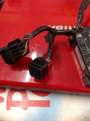 ขาย กล่อง power commander ใส gsxr1000 k1-k2