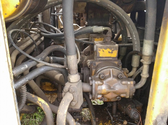 ขายรถแบคโฮ KOMATSU PC60-3 ราคา 260000