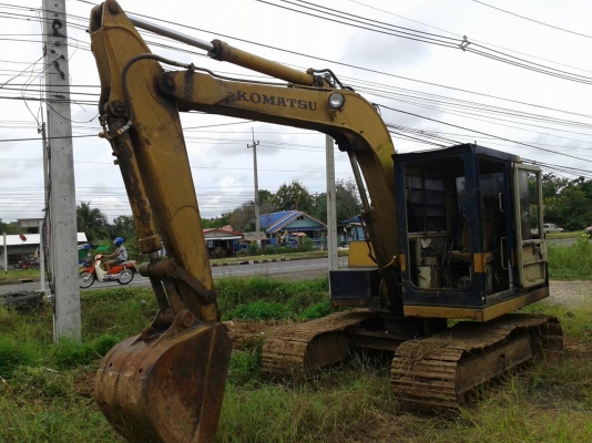 ขายรถแบคโฮ KOMATSU PC60-3 ราคา 260000