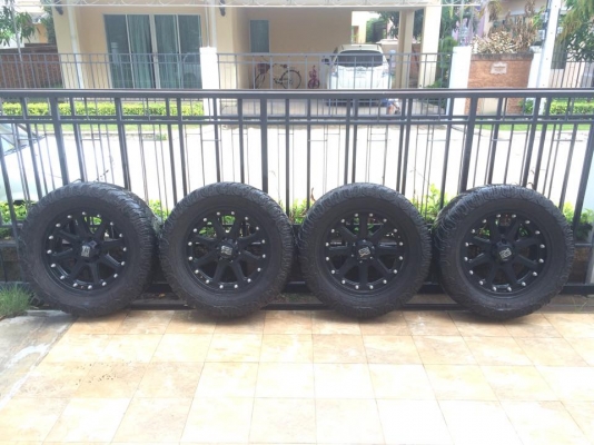 ขายล้อ xd series. ขอบ20x9 6/139.7 et18 4วง พร้อมยาง 35-12.50-20 ปี12 ราคา32000บาท ล้อเบิกใหม่ วงละ10500บาท ยางใหม่เส้น12500บาท ล้อสภาพดี ไม่มีรอย สภาพน้องๆป้ายแดง ราคานี้คุ้มๆครับ หล่อๆเลย ดูของพระราม2 089 0211090 Id champ_rama2