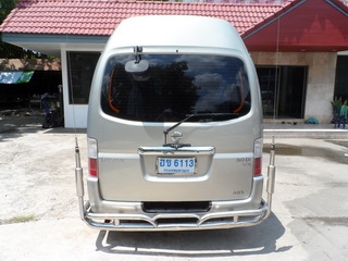 NISSAN URVAN 3.0 MT ปี 2005 ภายในตกแต่งVIP พร้อมใช้  จัดไฟแนนซ์ได้T.086-527-9533