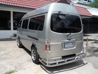 NISSAN URVAN 3.0 MT ปี 2005 ภายในตกแต่งVIP พร้อมใช้  จัดไฟแนนซ์ได้T.086-527-9533
