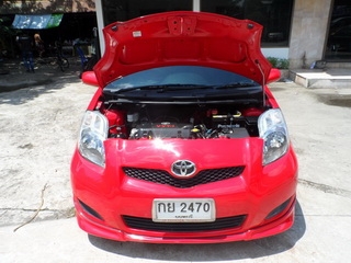 TOYOTA YARIS 1.5 AUTO ปี 2011 รถบ้านแท้เจ้าของเดียว พร้อมใช้ T.086-527-9533