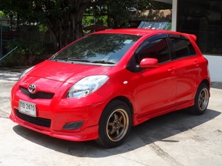 TOYOTA YARIS 1.5 AUTO ปี 2011 รถบ้านแท้เจ้าของเดียว พร้อมใช้ T.086-527-9533