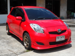 TOYOTA YARIS 1.5 AUTO ปี 2011 รถบ้านแท้เจ้าของเดียว พร้อมใช้ T.086-527-9533