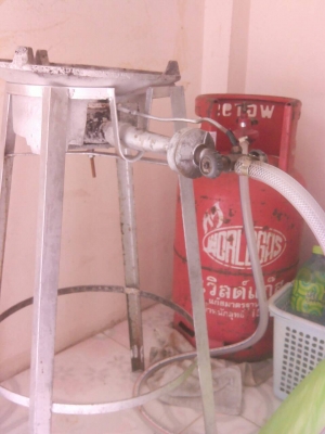 ถังแก็ส15 โล พร้อมขาใช่ได้เลย