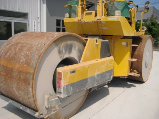 รถบด 3 ล้อเหล็ก Sakai R2 #12294 มือสองญี่ปุ่น สนใจโทร. 080-6565422 (หนิง)