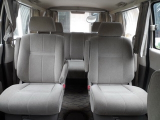 TOYOTA GRANVIA 3.4 AUTO ปี 2000 ติดแก๊ส LPG รถบ้านแท้พร้อมใช้ T.086-527-9533