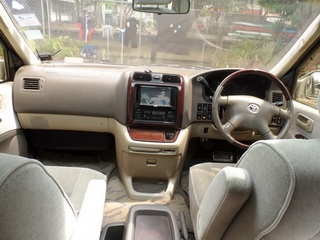 TOYOTA GRANVIA 3.4 AUTO ปี 2000 ติดแก๊ส LPG รถบ้านแท้พร้อมใช้ T.086-527-9533