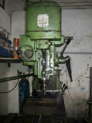 มิลลิ่งm5อุปกรณ์ครบ มีอก ฟีดขึ้นลงซ้ายขวาออโต้ของใตหวันสภาพสวย