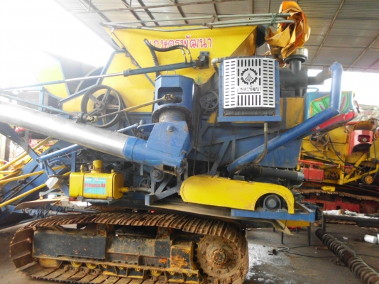 ขายรถเกี่ยวข้าวเกษตรเงินมี อุ้ม 1.5 เครื่อง210เทอร์โบ ตัวเดิน10 ปั้มคู่22 รถพร้ัอมใช้งาน