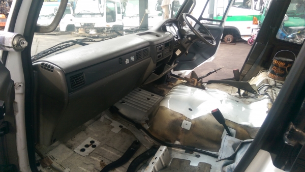 Nissan คอนโด 3 ใบปัด ตาหวาน หัวนอกสภาพสวย