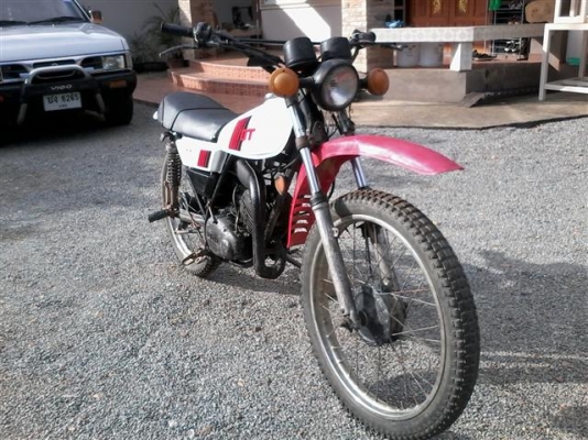 ขาย DT100 มีเล่มไม่โอนรถติดขี่ได้เครื่องดีพอใช้คันสตาร์ทคันเกียร์ไม่เชื่อมอะไหล่ที่เหลือเอาไปเก็บเองราคาเบาๆ 8900 บาท ขาย DT100 มีเล่มไม่โอนรถติดขี่ได้เครื่องดีพอใช้คันสตาร์ทคันเกียร์ไม่เชื่อมอะไหล่ที่เหลือเอาไปเก็บเองราคาเบาๆ 8900 บาท