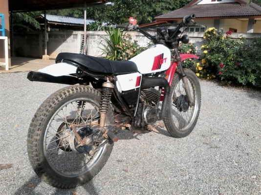 ขาย DT100 มีเล่มไม่โอนรถติดขี่ได้เครื่องดีพอใช้คันสตาร์ทคันเกียร์ไม่เชื่อมอะไหล่ที่เหลือเอาไปเก็บเองราคาเบาๆ 8900 บาท ขาย DT100 มีเล่มไม่โอนรถติดขี่ได้เครื่องดีพอใช้คันสตาร์ทคันเกียร์ไม่เชื่อมอะไหล่ที่เหลือเอาไปเก็บเองราคาเบาๆ 8900 บาท