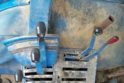 ขายด่วน เก่านอก Ford 8210 พร้อมใช้