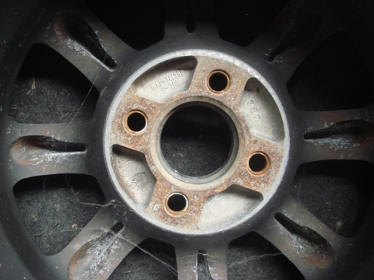 ขายล้อกล้วยขอบ 14 กว้าง6 นิ้ว ออฟ38 4รู100 ครับ ขายล้อกล้วยขอบ 14 กว้าง6 นิ้ว ออฟ38 4รู100 ครับ