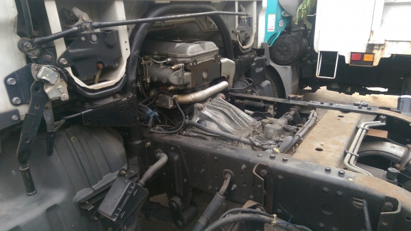 รถบรรทุก 6 ล้อเล็ก มิตซูแคนเตอร์ 4wd ขับเคลื่อนสองเพลาเครื่องยนต์รุ่นใหม่155  แรงและประหยัด