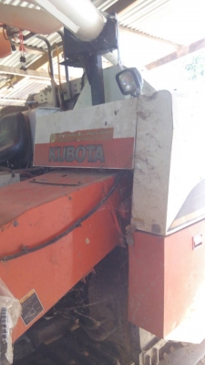 รถเกี่ยวข้าวคูโบต้า DC68 พร้อมเทรเลอร์ รถสภาพพร้อมใช้งาน