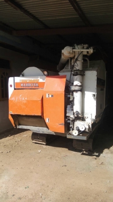 รถเกี่ยวข้าวคูโบต้า DC68 พร้อมเทรเลอร์ รถสภาพพร้อมใช้งาน