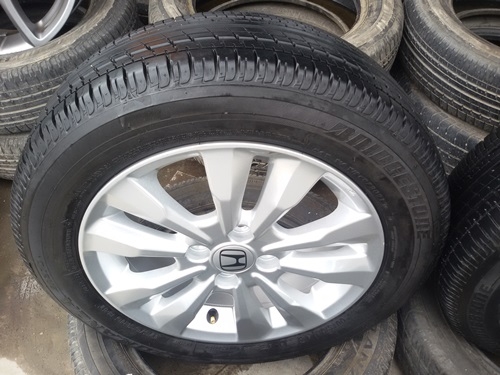 ขายล้อแม็กHONDA CITYขอบ15 ยางปี 13 4 ล้อ ขายล้อแม็กHONDA CITYขอบ15 ยางปี 13 4 ล้อ