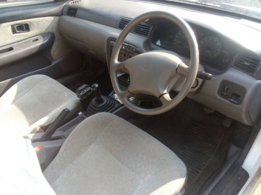 รถเก๋ง NISSAN SANNY สนใจติดต่อ 0835601591 หรือ 093494058