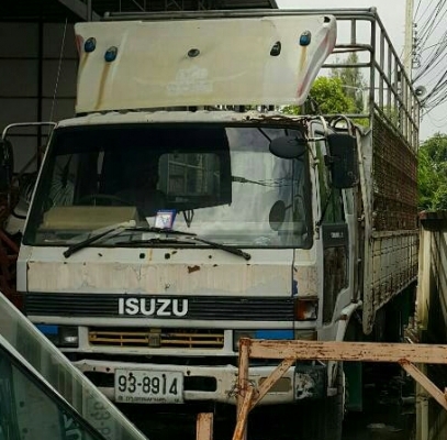 หกล้อ อีซูซุ FTR165 ยาง900 ช่วงยาว 7.20ม สภาพดีสวยบางเดิมพร้อมใช้ ทะเบียนพร้อมโอน ราคา 555,000บ ครับ