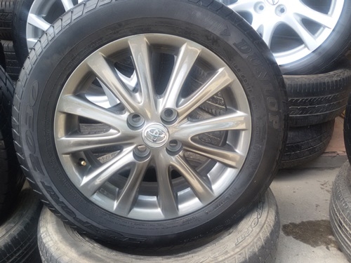 ขายล้อแม็กTOYOTA VIOS12 ก้าน(สีกัล)ยาง ปี2913 4 ล้อ ขายล้อแม็กTOYOTA VIOS12 ก้าน(สีกัล)ยาง ปี2913 4 ล้อ