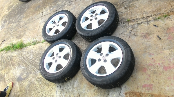 แม็กวีออสพร้อมยาง4200 แม็กวีออสพร้อมยาง4200