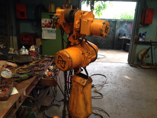 ขายรอกโซ่ไฟฟ้า Kito 2.8ton 380V made in Japan เก่าญี่ปุ่น แปลงไฟเรียบร้อยแล้ว อุปกรณ์ครบ พร้อมตัวเดินราง สภาพสวย พร้อมใช้งาน