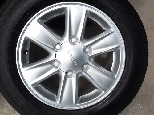 ขายล้อISUZU All New 16 พร้อมยาง215/65/16 ปี 2314 4 ล้อ ขายล้อISUZU All New 16 พร้อมยาง215/65/16 ปี 2314 4 ล้อ